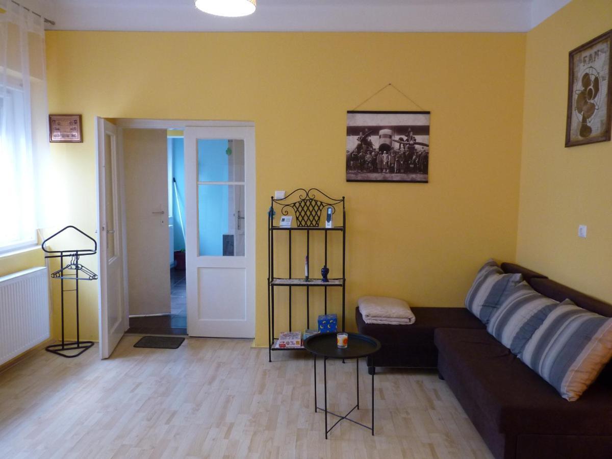 Zizi Apartman 德布勒森 外观 照片